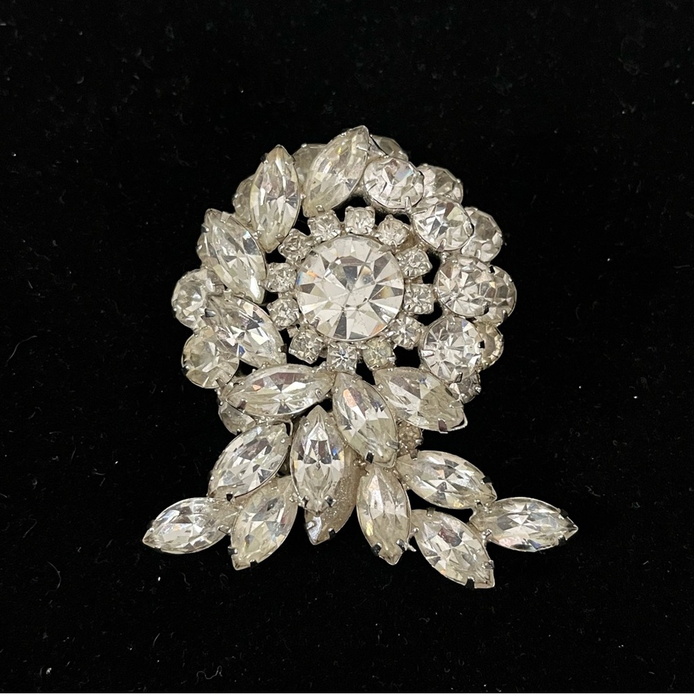 Verified Vintage D&E Juliana Brooch – Reference #4043